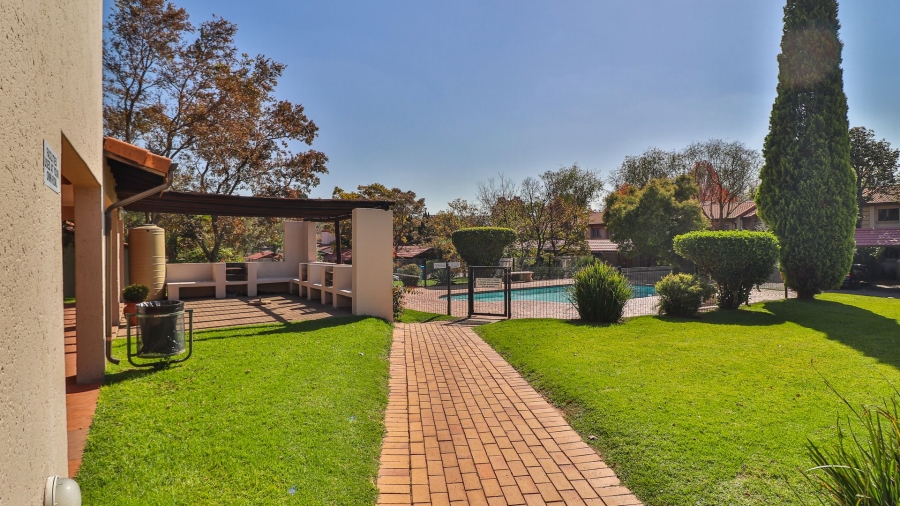 2 Bedroom Property for Sale in Oriel Gauteng