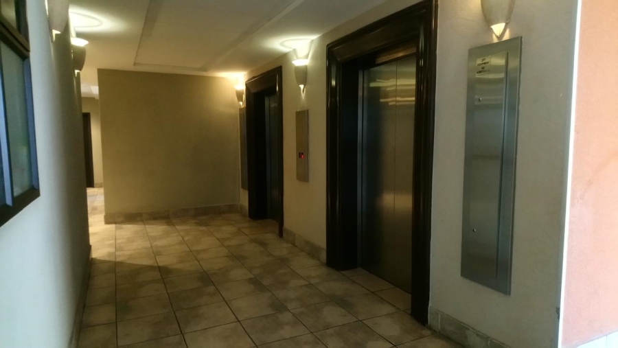 2 Bedroom Property for Sale in Johannesburg Central Gauteng