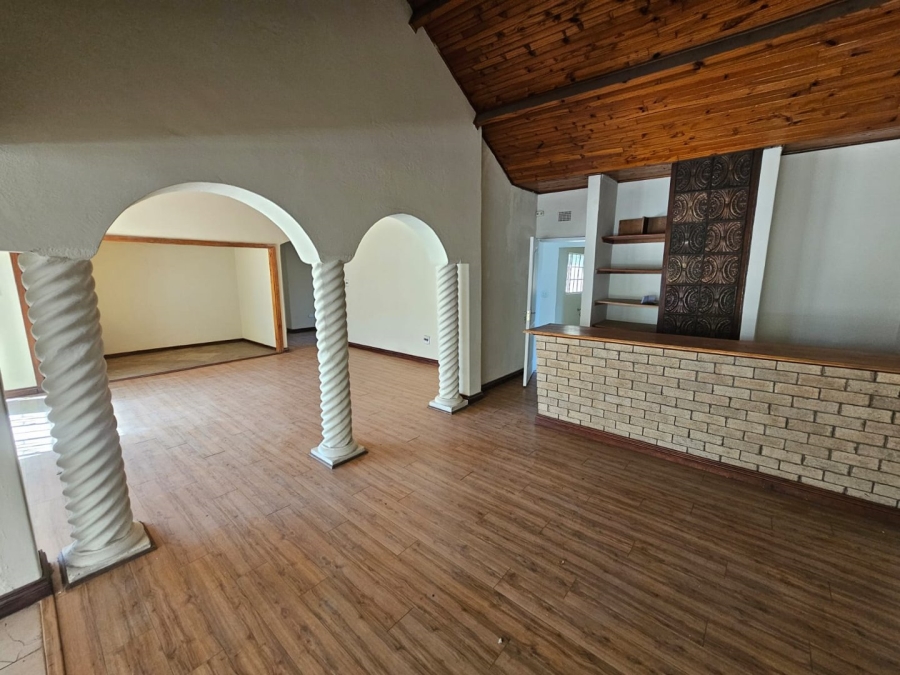 3 Bedroom Property for Sale in Three Rivers Proper Gauteng