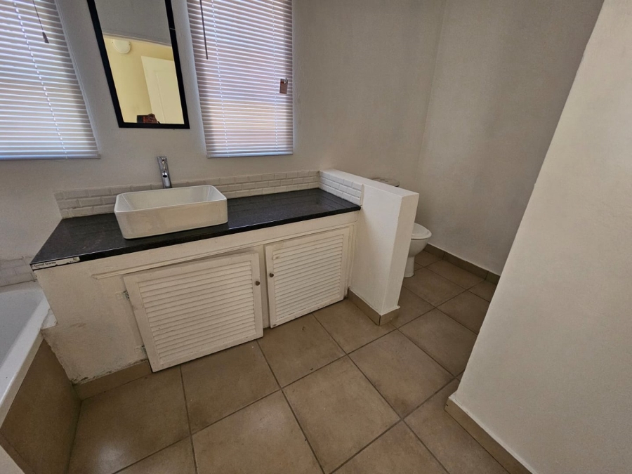 3 Bedroom Property for Sale in Three Rivers Proper Gauteng