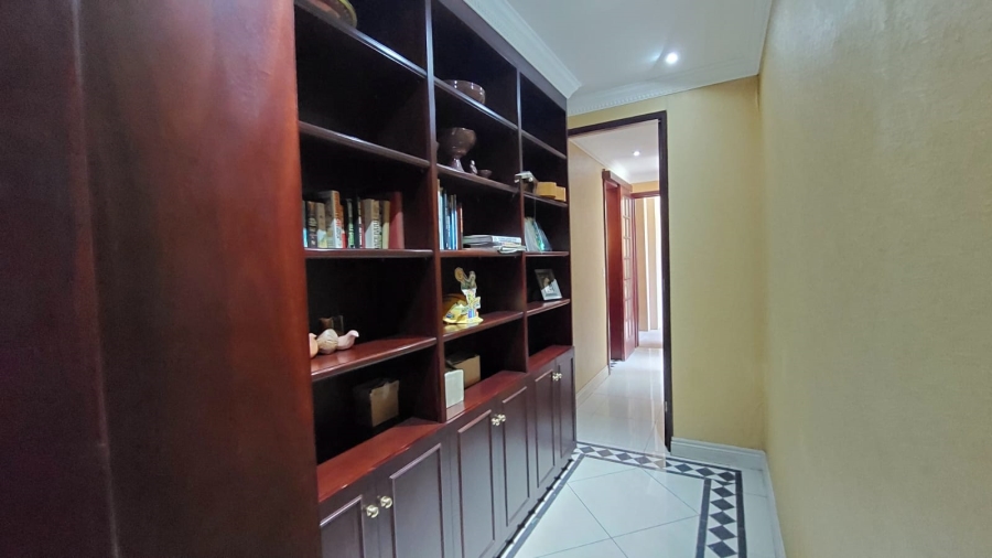 3 Bedroom Property for Sale in Three Rivers Proper Gauteng