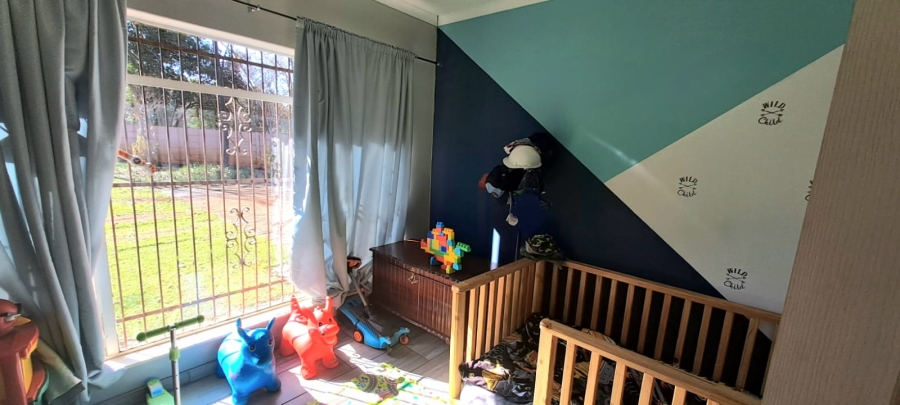 5 Bedroom Property for Sale in Three Rivers Proper Gauteng