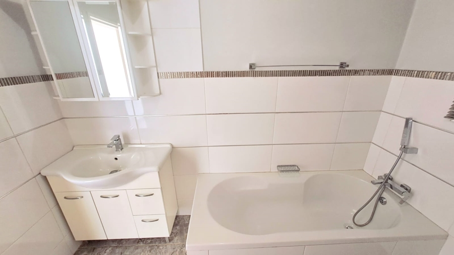 3 Bedroom Property for Sale in Three Rivers Gauteng