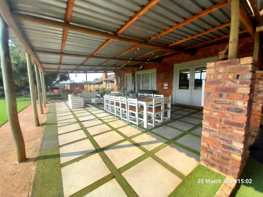 7 Bedroom Property for Sale in Pretoria North Gauteng