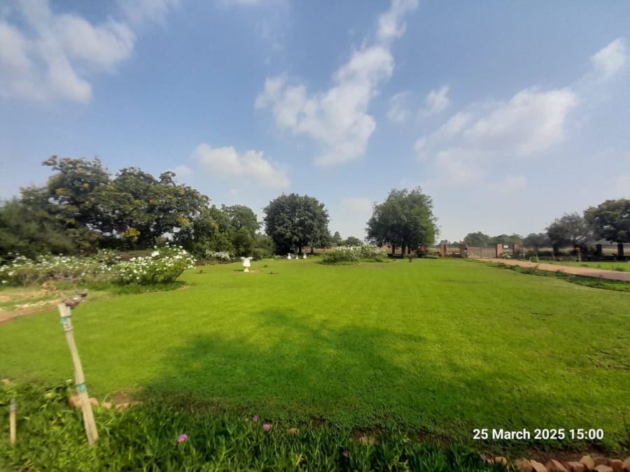 7 Bedroom Property for Sale in Pretoria North Gauteng