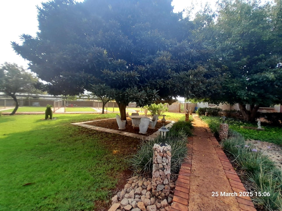 7 Bedroom Property for Sale in Pretoria North Gauteng