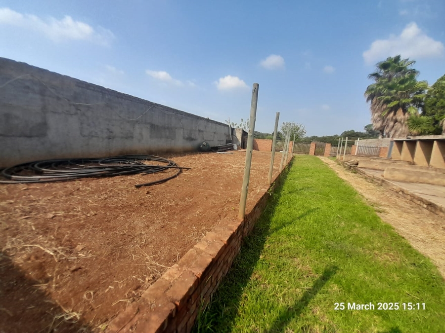 7 Bedroom Property for Sale in Pretoria North Gauteng