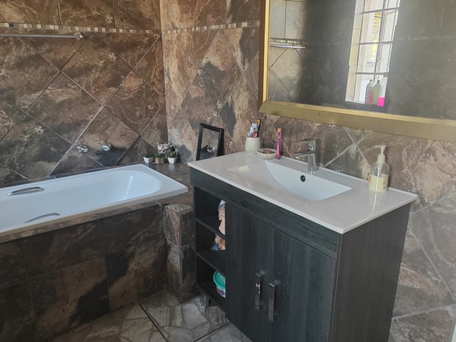 3 Bedroom Property for Sale in Geduld Ext 2 Gauteng