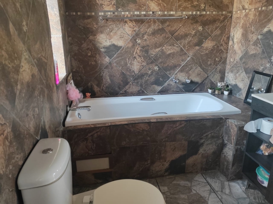 3 Bedroom Property for Sale in Geduld Ext 2 Gauteng