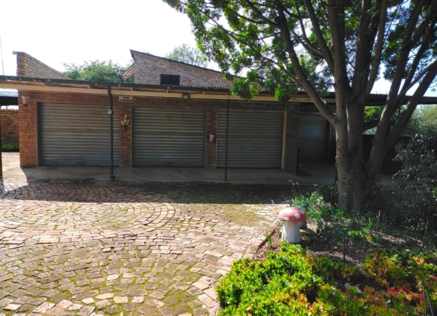 13 Bedroom Property for Sale in Pretoria North Gauteng