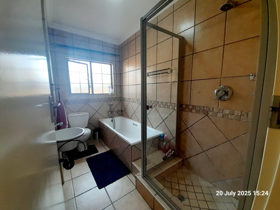 4 Bedroom Property for Sale in Montana Gauteng