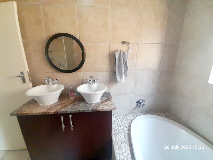 4 Bedroom Property for Sale in Montana Gauteng