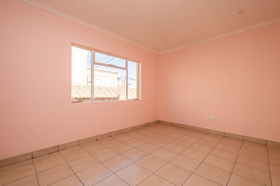 2 Bedroom Property for Sale in Lower Finsbury Gauteng