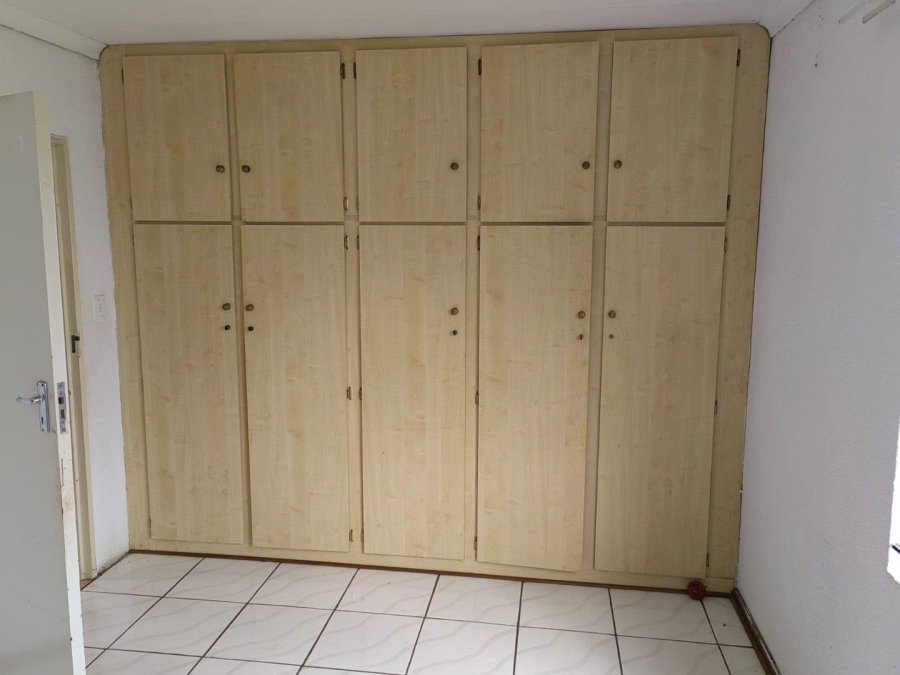 3 Bedroom Property for Sale in Mohlakeng Gauteng