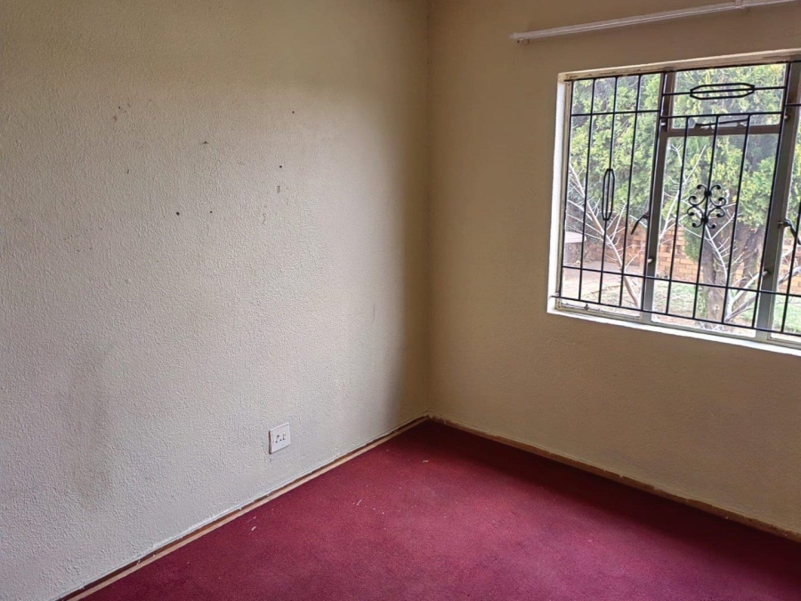 3 Bedroom Property for Sale in Mohlakeng Gauteng