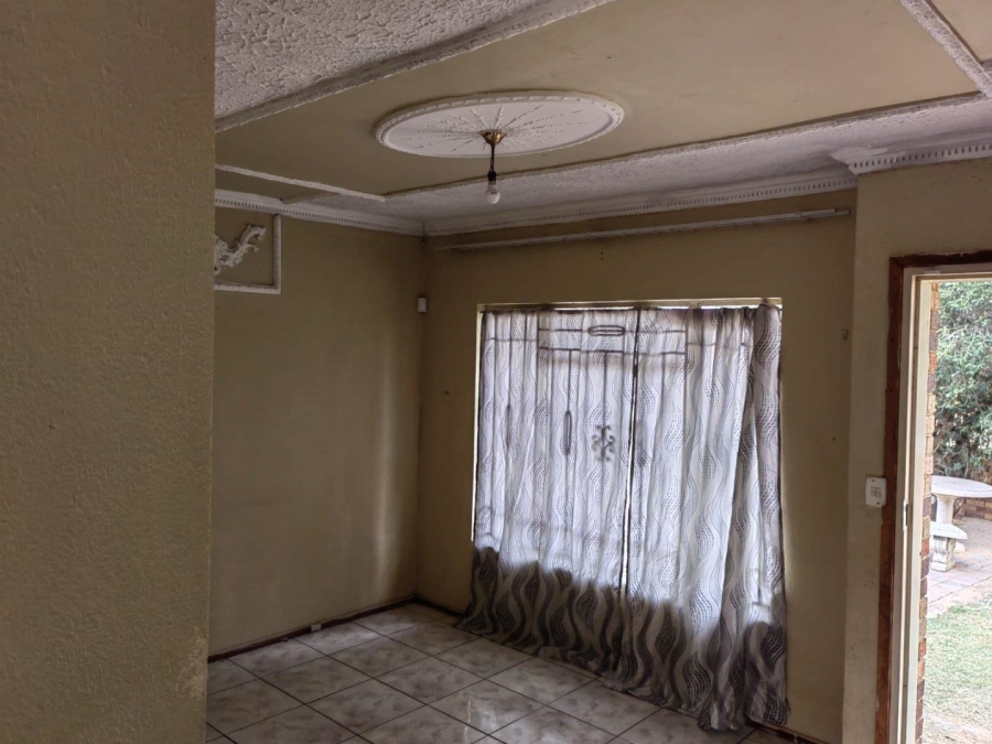 3 Bedroom Property for Sale in Mohlakeng Gauteng