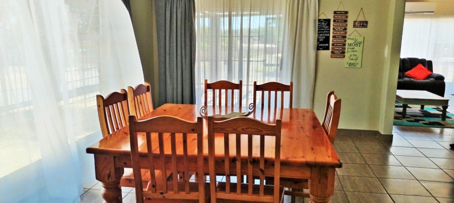 6 Bedroom Property for Sale in Rant En Dal Gauteng