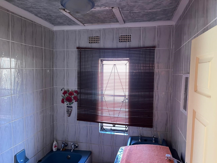 3 Bedroom Property for Sale in Mohlakeng Gauteng