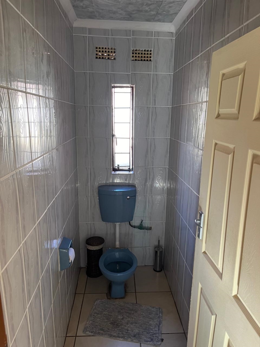 3 Bedroom Property for Sale in Mohlakeng Gauteng