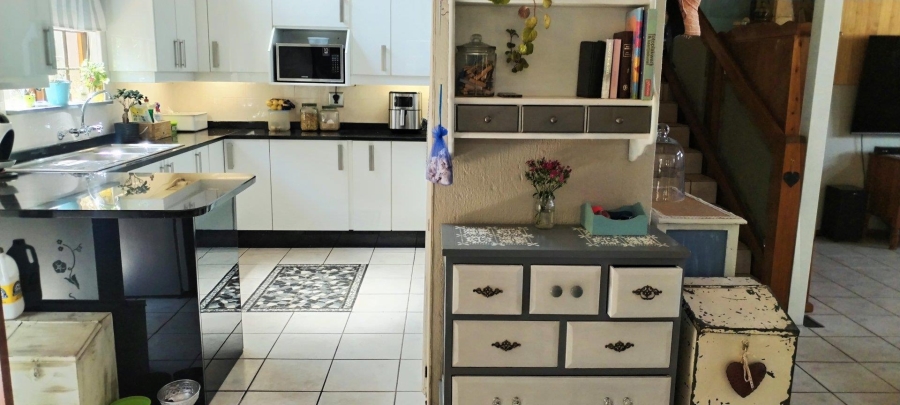 2 Bedroom Property for Sale in Rant En Dal Gauteng