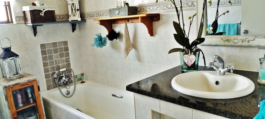 2 Bedroom Property for Sale in Rant En Dal Gauteng
