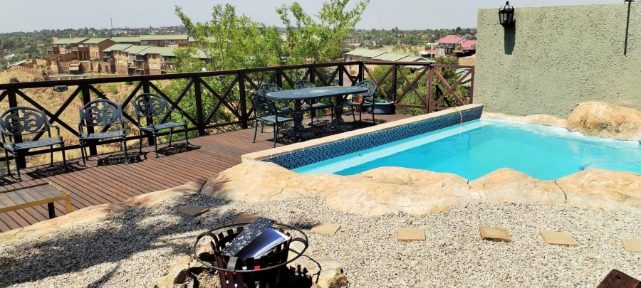 2 Bedroom Property for Sale in Rant En Dal Gauteng