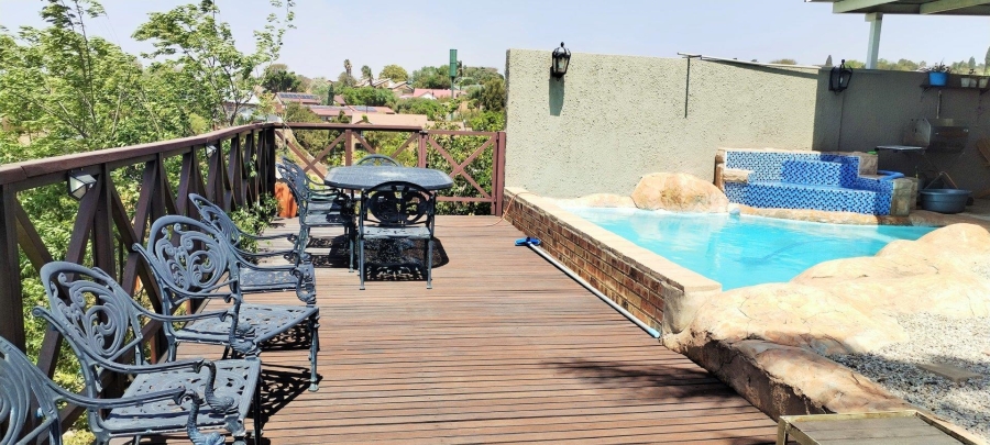 2 Bedroom Property for Sale in Rant En Dal Gauteng