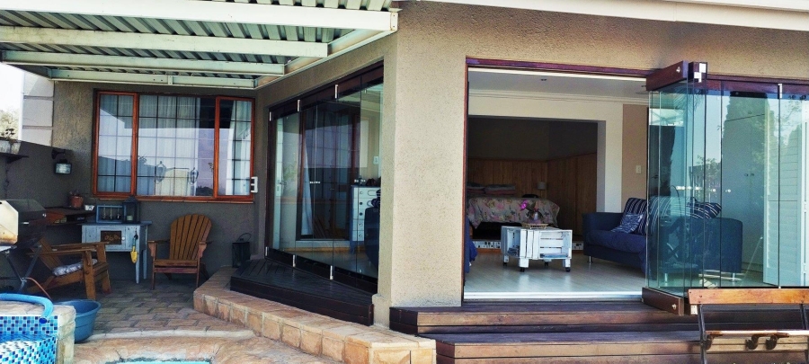 2 Bedroom Property for Sale in Rant En Dal Gauteng