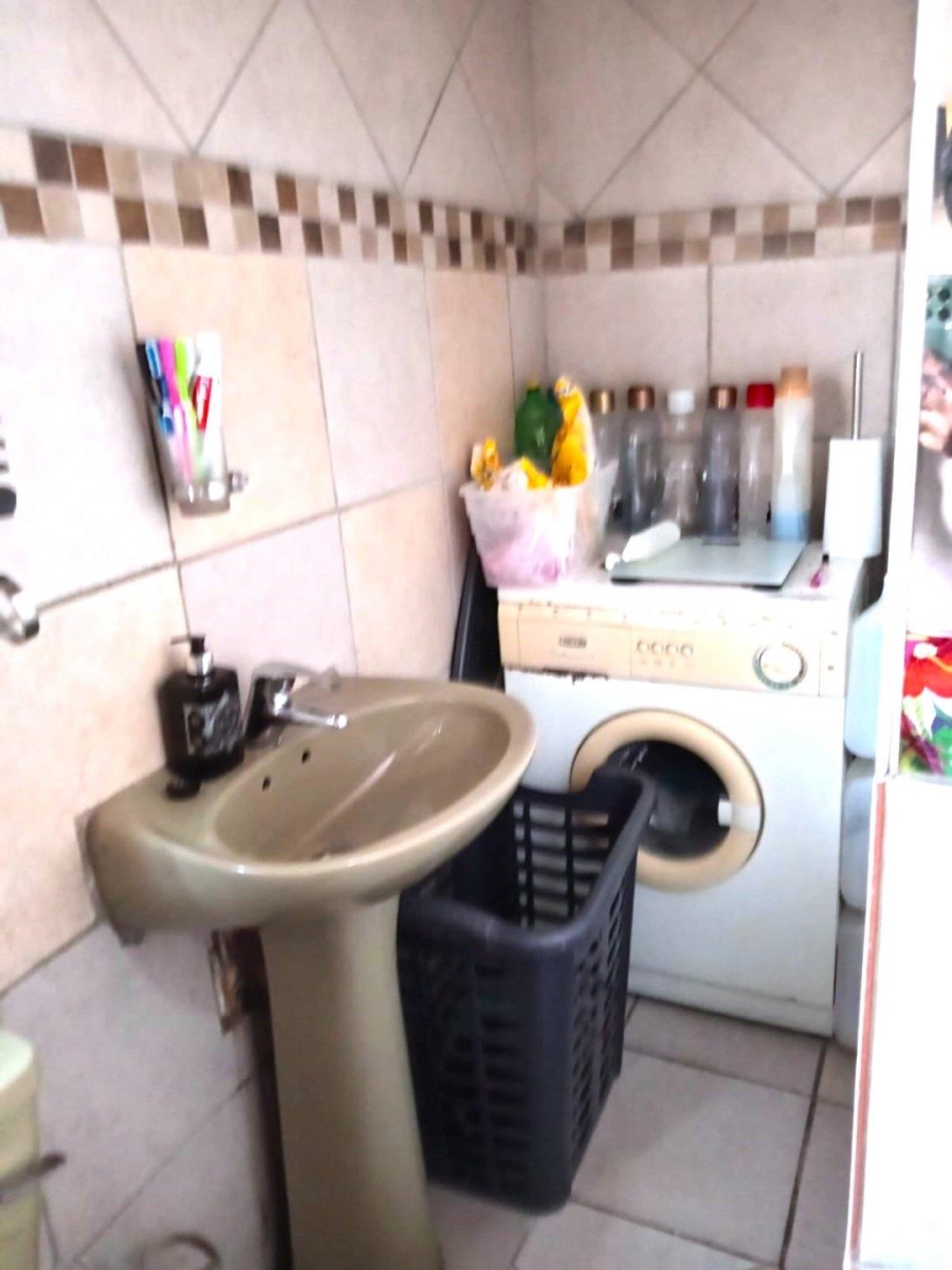 3 Bedroom Property for Sale in Mohlakeng Gauteng