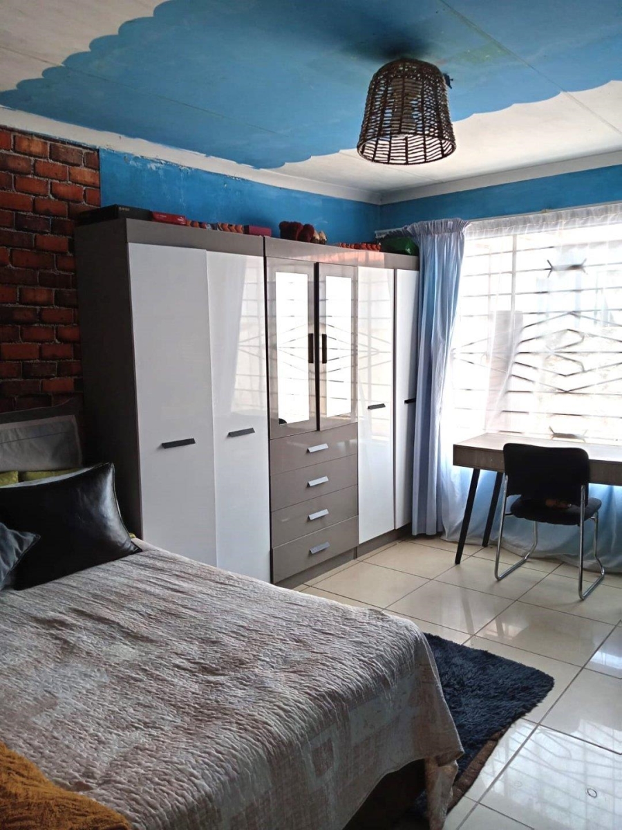 3 Bedroom Property for Sale in Mohlakeng Gauteng