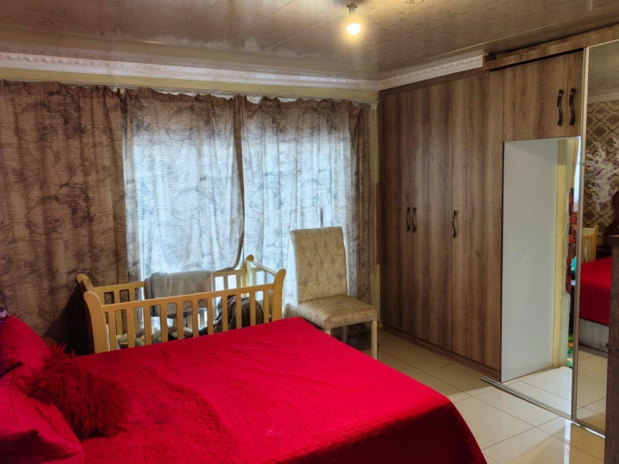 3 Bedroom Property for Sale in Mohlakeng Gauteng