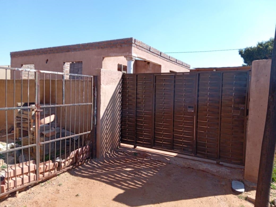 1 Bedroom Property for Sale in Mohlakeng Gauteng