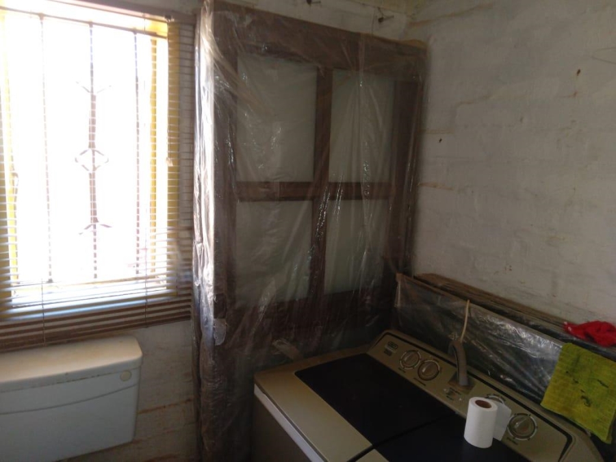 1 Bedroom Property for Sale in Mohlakeng Gauteng