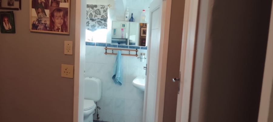 4 Bedroom Property for Sale in Homelake Gauteng