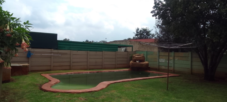 4 Bedroom Property for Sale in Homelake Gauteng