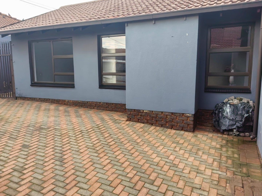 3 Bedroom Property for Sale in Kagiso Gauteng