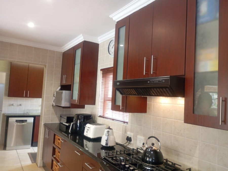 5 Bedroom Property for Sale in Chancliff Ridge Gauteng