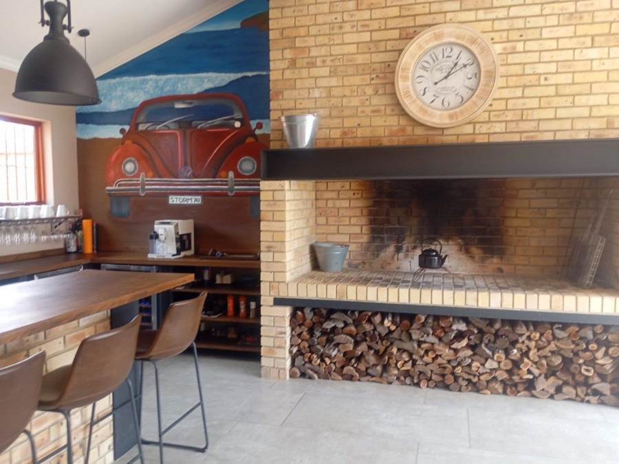 5 Bedroom Property for Sale in Chancliff Ridge Gauteng
