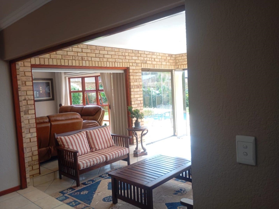 5 Bedroom Property for Sale in Chancliff Ridge Gauteng