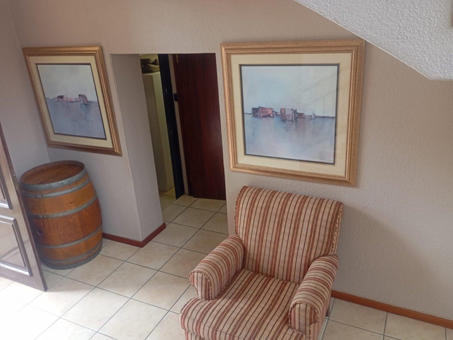 5 Bedroom Property for Sale in Chancliff Ridge Gauteng