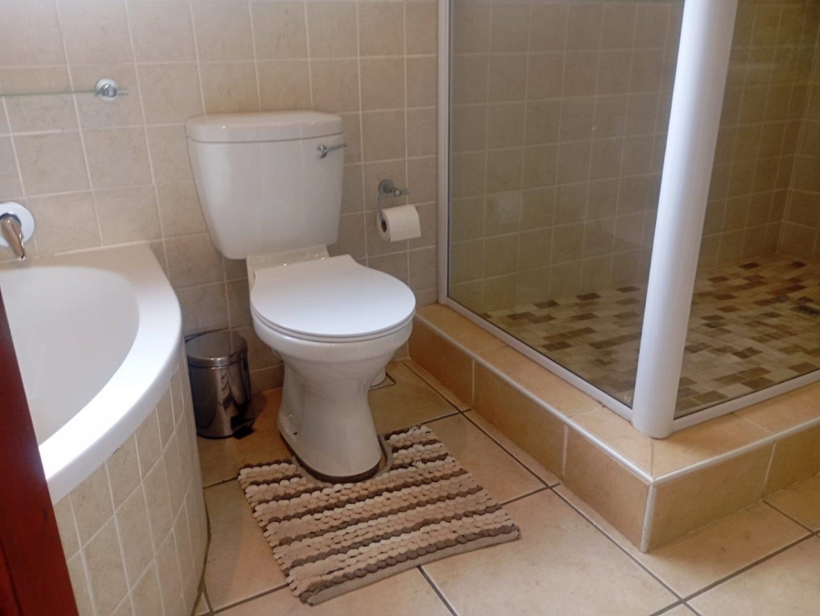 5 Bedroom Property for Sale in Chancliff Ridge Gauteng