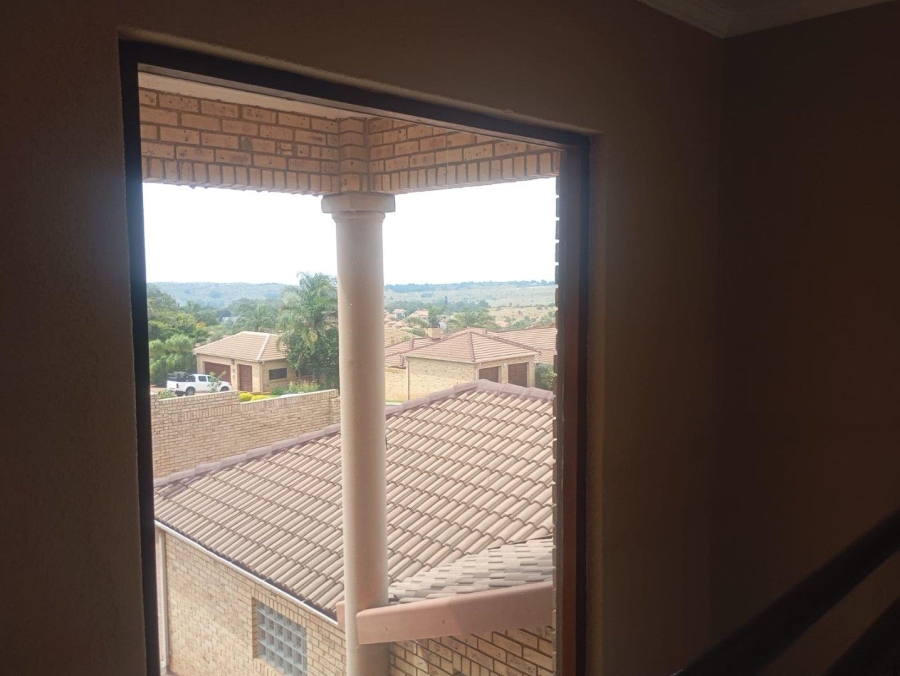 5 Bedroom Property for Sale in Chancliff Ridge Gauteng
