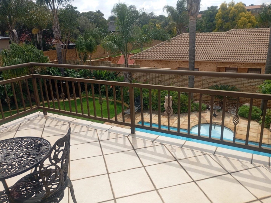 5 Bedroom Property for Sale in Chancliff Ridge Gauteng