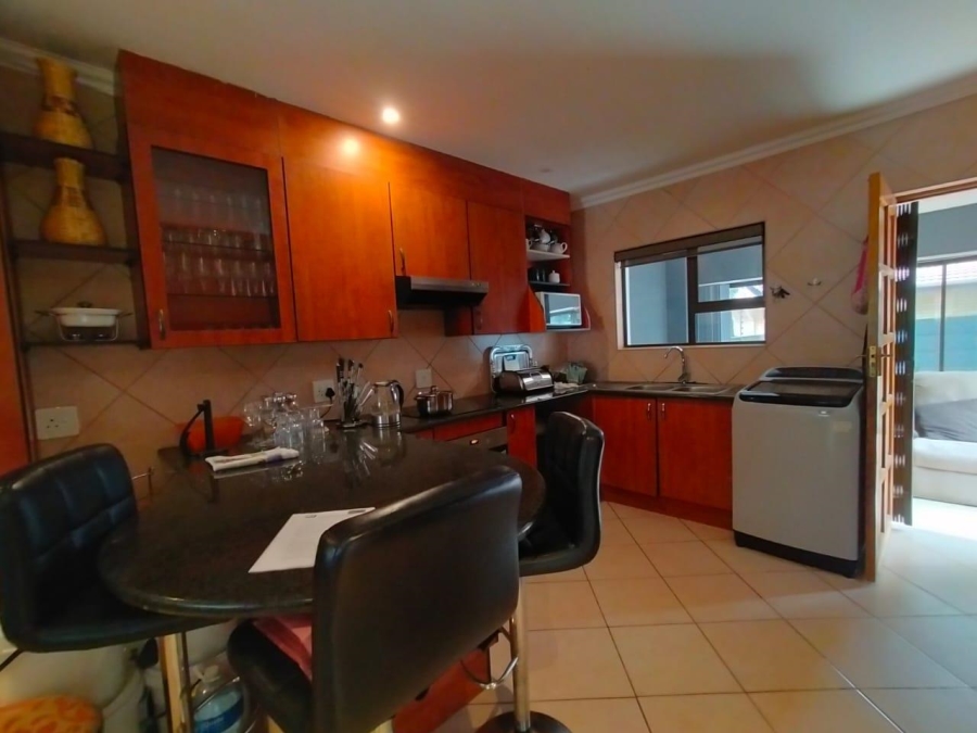 4 Bedroom Property for Sale in Greenhills Gauteng