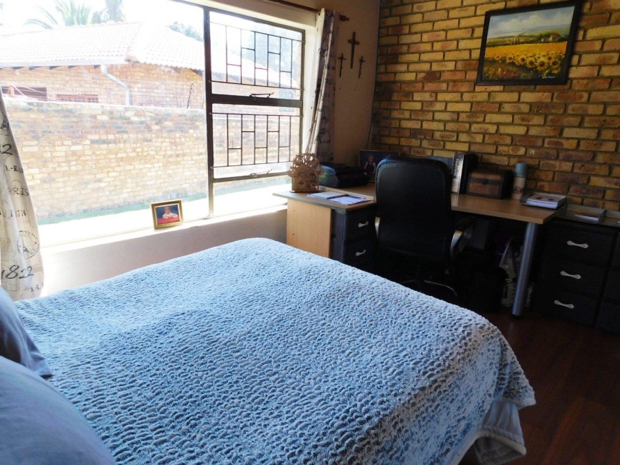 3 Bedroom Property for Sale in Noordkruin Gauteng