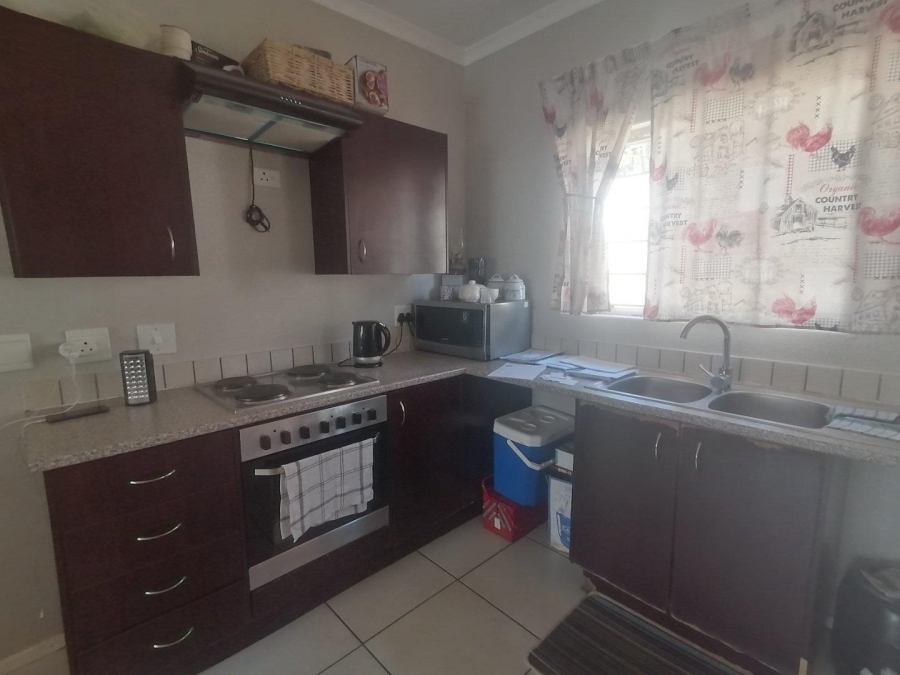 2 Bedroom Property for Sale in Amorosa Gauteng