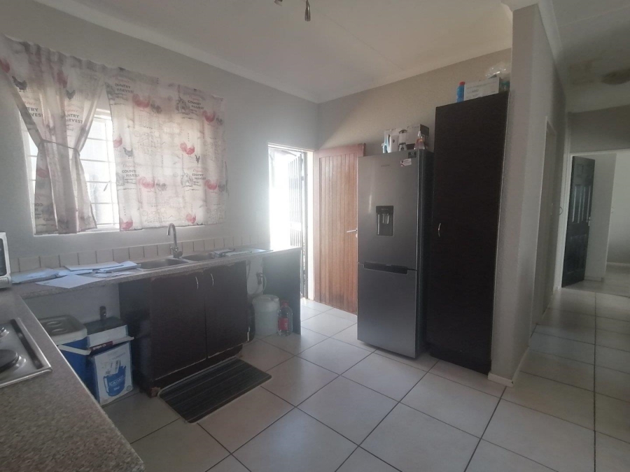 2 Bedroom Property for Sale in Amorosa Gauteng
