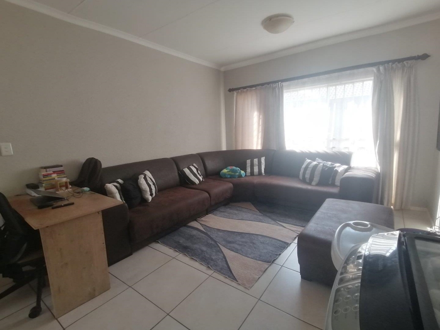 2 Bedroom Property for Sale in Amorosa Gauteng