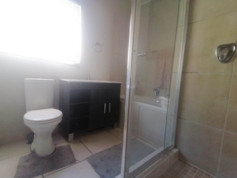 2 Bedroom Property for Sale in Amorosa Gauteng