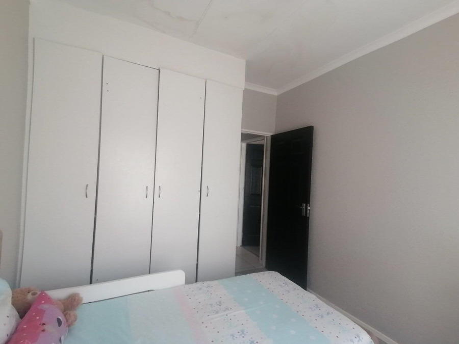 2 Bedroom Property for Sale in Amorosa Gauteng